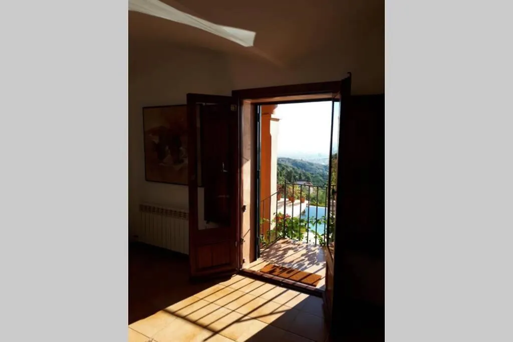 Appartamento Magic Place Sant Just Desvern Spagna